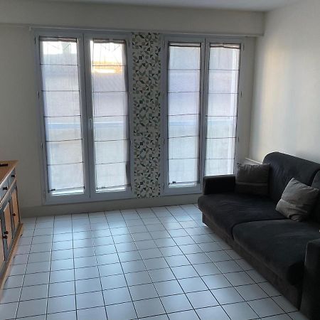 Appartement Centre Ville Pres Du Port Avec Parking Et Wifi La Rochelle  Luaran gambar