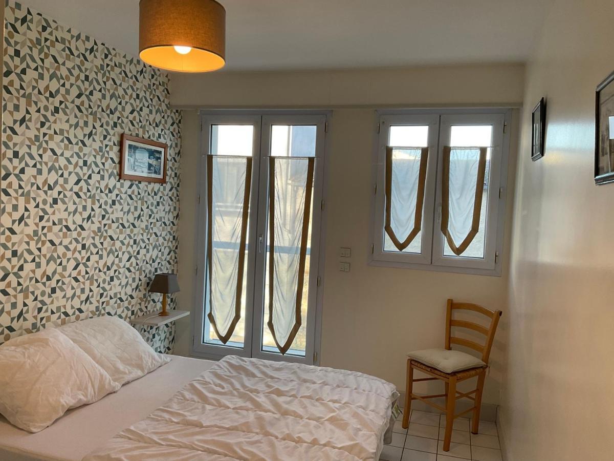 Appartement Centre Ville Pres Du Port Avec Parking Et Wifi La Rochelle  Luaran gambar